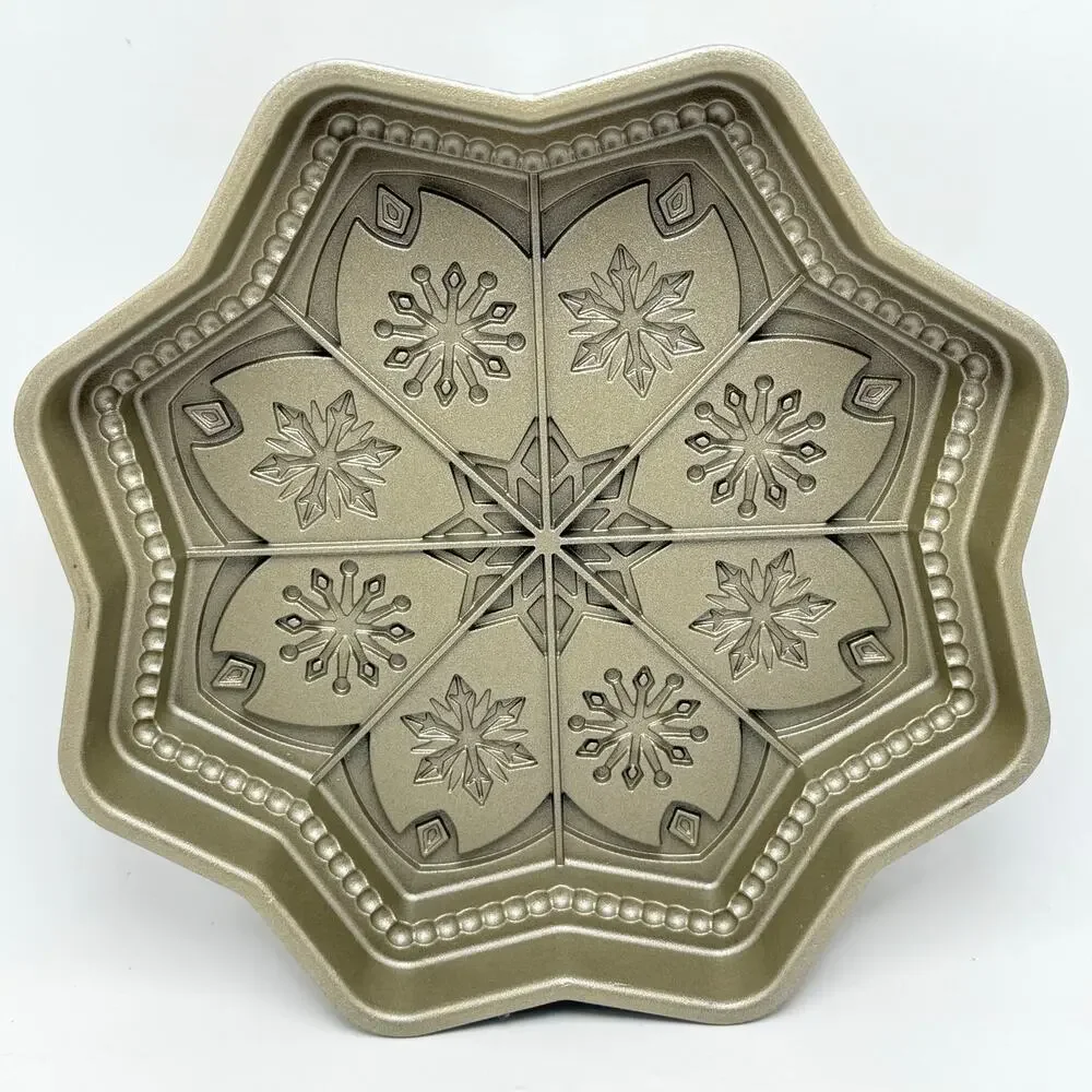 Nordic Ware Sweet Snowflakes Shortbread Pan 3D Cake Mold 6 Cup Cast Aluminum USA